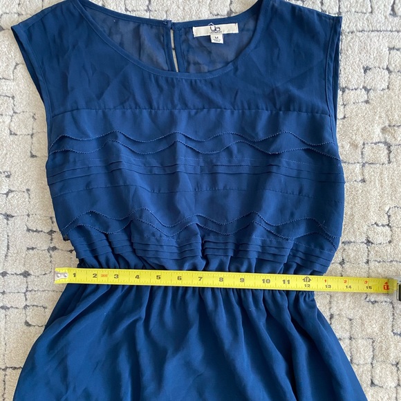 ModCloth Ya Los Angeles Vogue Wave Dress - Picture 5 of 6